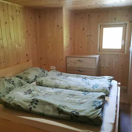 Apartma Brest Chalé *