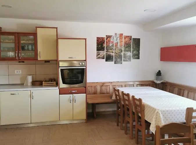 Apartma Brest Alpehytte